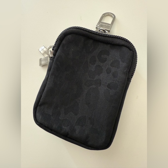 Baggallini On the Go Black Cheetah Emboss RFID Mini Pouch - Picture 9 of 16